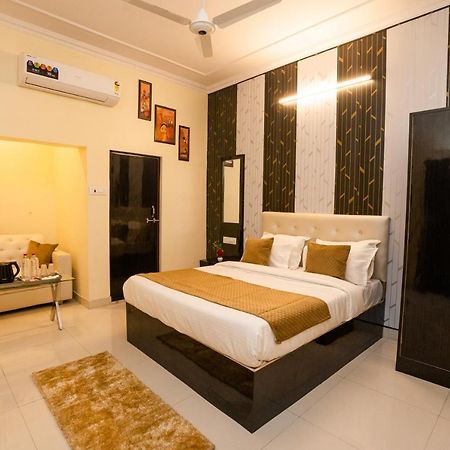 Ventex Inn Lucknow Dış mekan fotoğraf